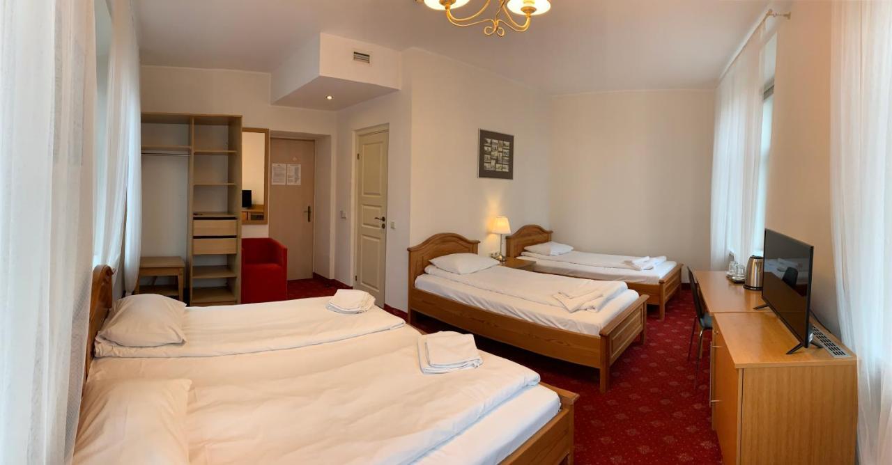 Hotel Alexa Old Town 3*