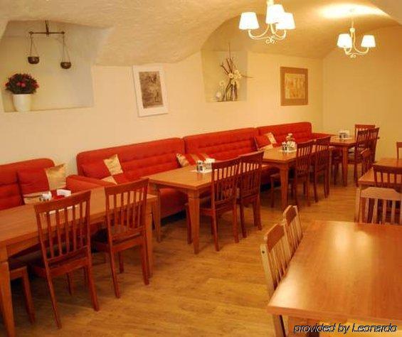 Hotel Alexa Old Town 3*