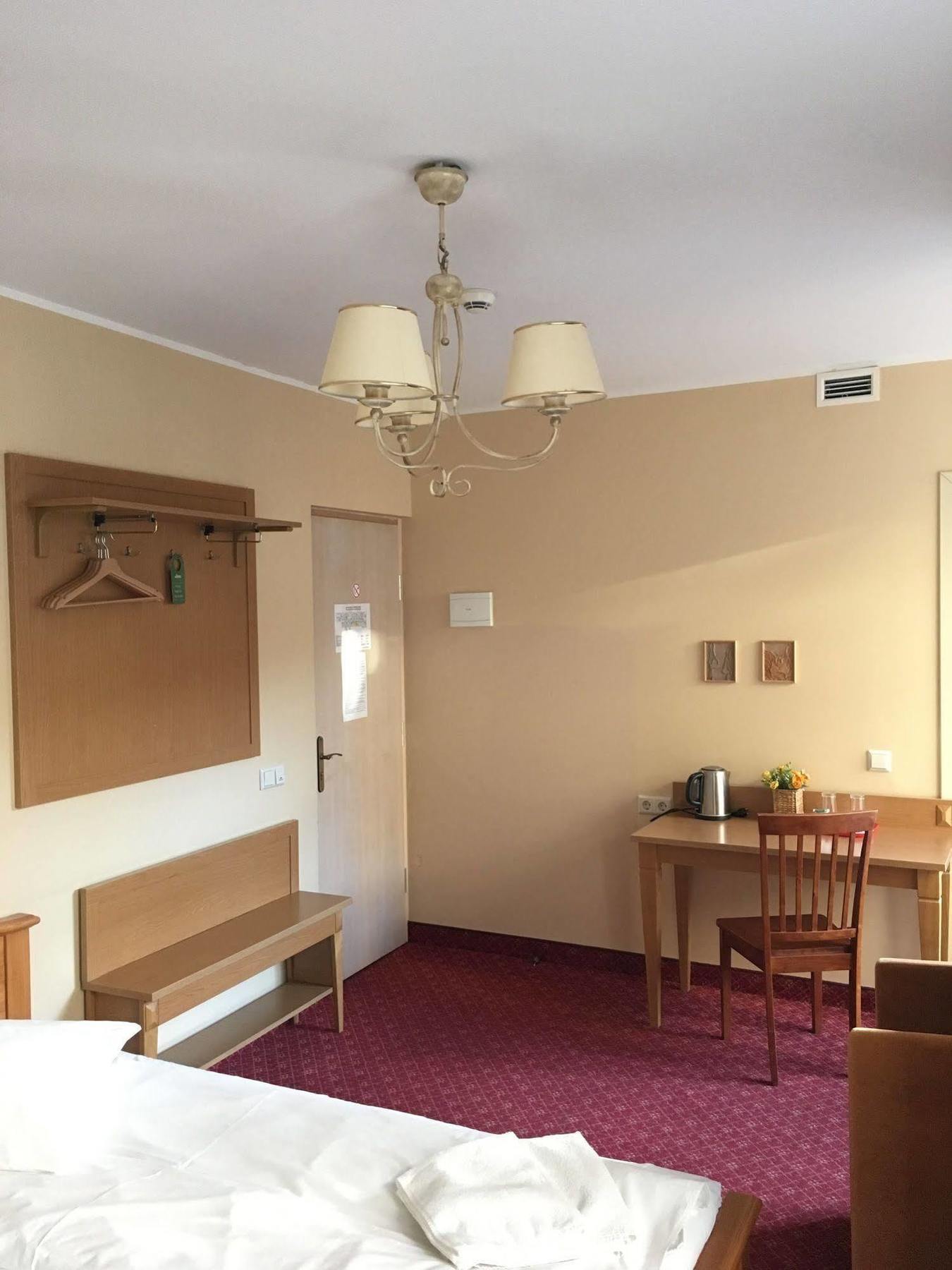 Hotel Alexa Old Town 3*