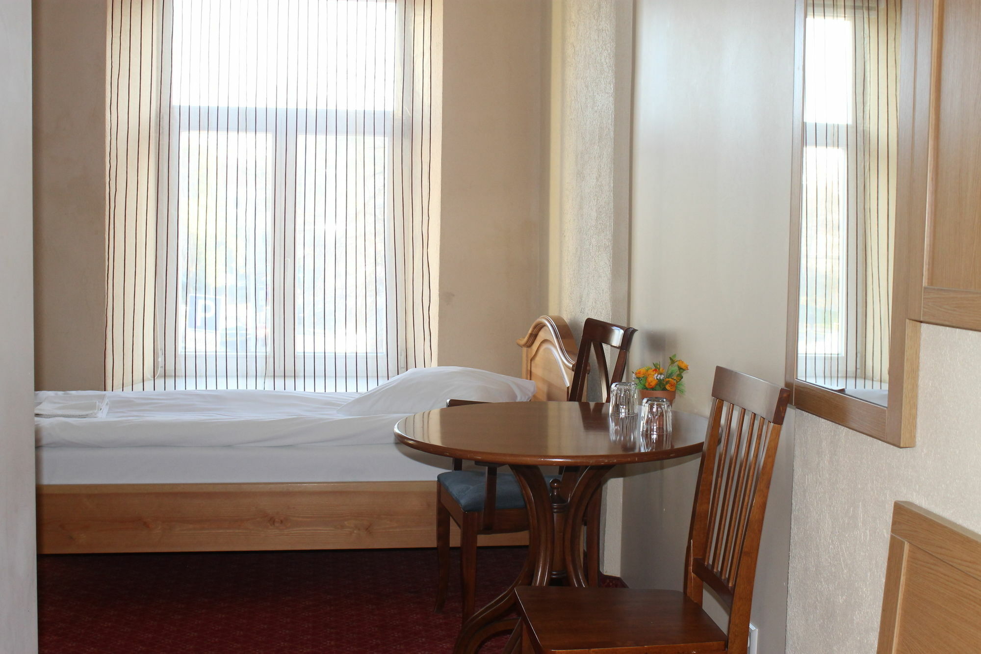 Hotel Alexa Old Town 3*